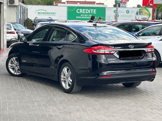 Ford Fusion foto 3