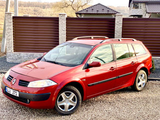 Renault Megane foto 2