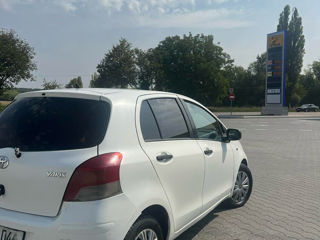 Toyota Yaris foto 5