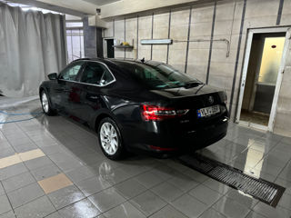 Skoda Superb foto 3