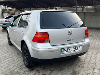 Volkswagen Golf foto 4