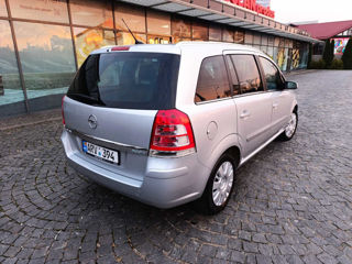 Opel Zafira foto 3