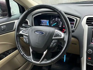 Ford Fusion foto 12