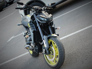 Yamaha MT-09 foto 1