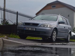 Opel Astra foto 1