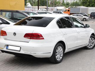 Volkswagen Passat foto 3