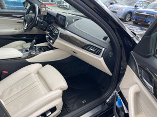 BMW 5 Series foto 15