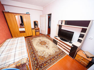 Apartament cu 2 camere, 40 m², Botanica, Chișinău foto 1