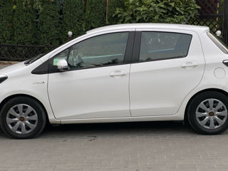 Toyota Yaris foto 2