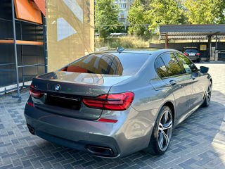 BMW 7 Series foto 3