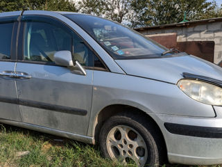 Peugeot 807 foto 2