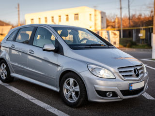 Mercedes B-Class foto 3