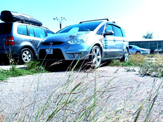 Ford S-Max foto 8