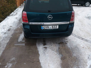 Opel Zafira foto 4