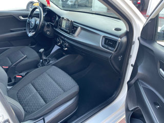 KIA Rio foto 16