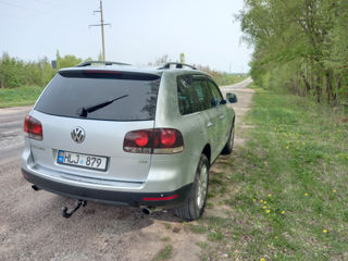 Volkswagen Touareg foto 3