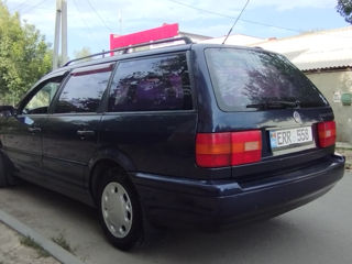 Volkswagen Passat foto 4