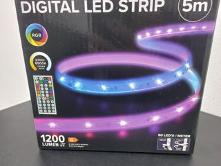 Digital Led Strip 5m 1200 Lumen.  220 lei