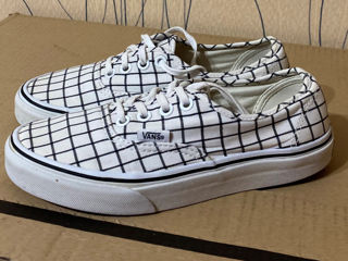 Adidas original negre m.38(uk5 )noi -700 leAdidas original albi m.36 2/3(uk4 )noi 600 lei  geox 36-3 foto 3