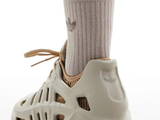 Adidas foto 0