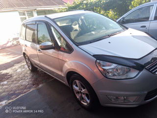 Ford Galaxy foto 2