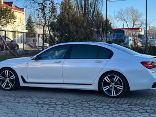 BMW 7 Series foto 4