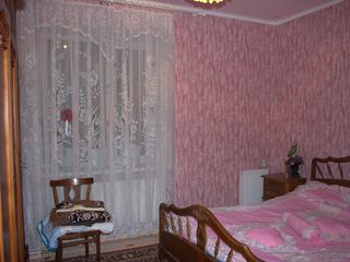 Продается  дом в  центре Ставчен  торг уместен. foto 9