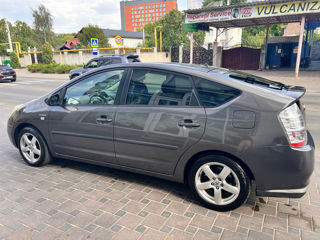 Toyota Prius foto 4