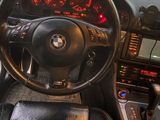 BMW 5 Series foto 6