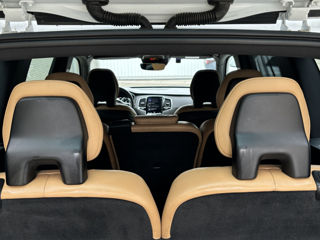 Volvo XC90 foto 9