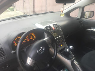 Toyota Auris foto 2