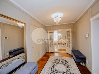 Centru ! 4 camere, euroreparație, 1100 € ! foto 9