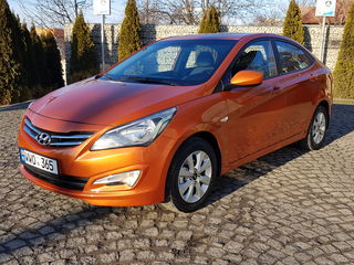 Hyundai Accent foto 16