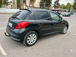 Peugeot 207 foto 4