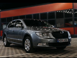 Skoda Superb foto 2