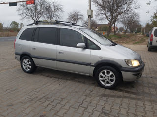 Opel Zafira foto 7