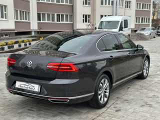 Volkswagen Passat foto 8