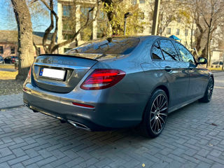 Mercedes E-Class foto 3