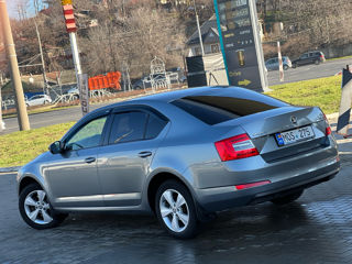 Skoda Octavia foto 2