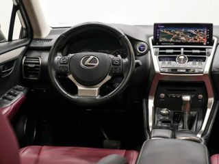 Lexus NX Series foto 4