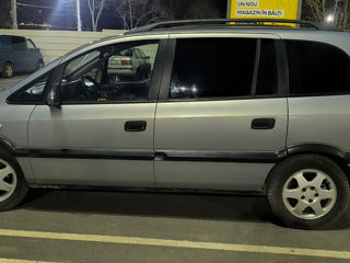 Opel Zafira foto 5