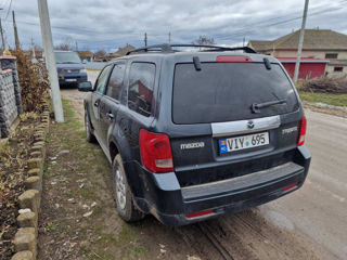 Mazda Tribute foto 1