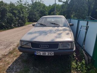 Audi 100 foto 1