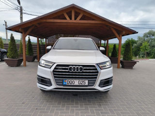 Audi Q7 foto 2