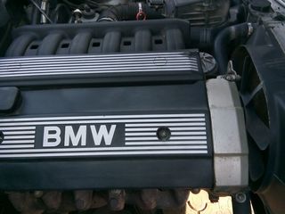 BMW 5 Series foto 3