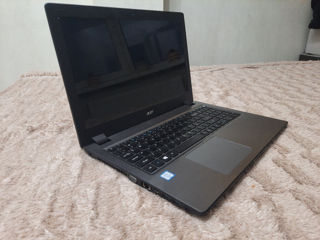 Acer Aspire V3 foto 2