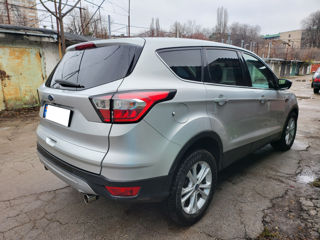 Ford Kuga foto 6