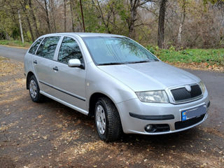 Skoda Fabia foto 2