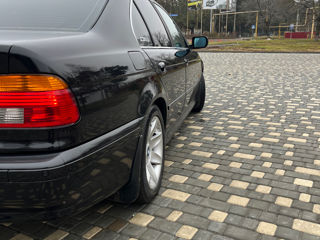 BMW 5 Series foto 5