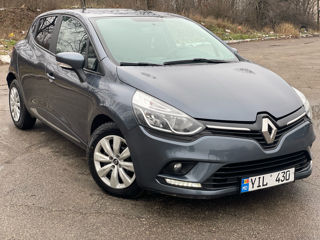 Renault Clio foto 2